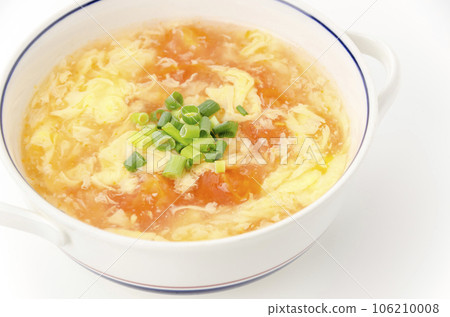 Fluffy Chinese soup with tomato and egg Fluffy Chinese soup with tomato and egg 106210008