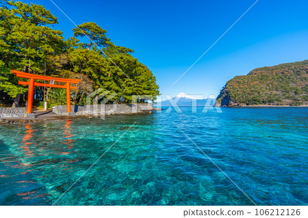 Morokuchi Shrine Torii, Suruga Bay and Mt.Fuji "Toda, Numazu City" 106212126