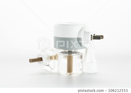 Mosquito coil placed on a white background. 106212553