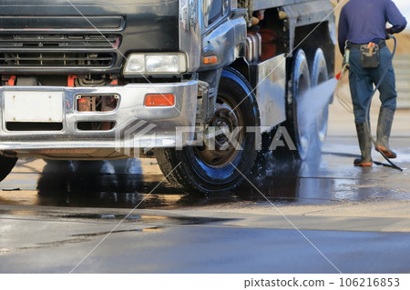 自卸車清洗輪胎 自卸車清洗輪胎 106216853