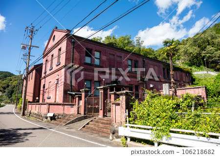 [Nagaragawa Power Station] Former power station building made of red bricks 106218682