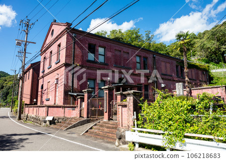 [Nagaragawa Power Station] Former power station building made of red bricks 106218683