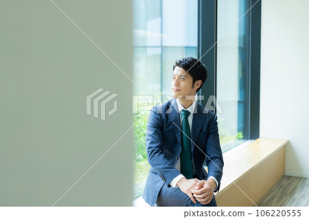 Businessman Businessman 106220555