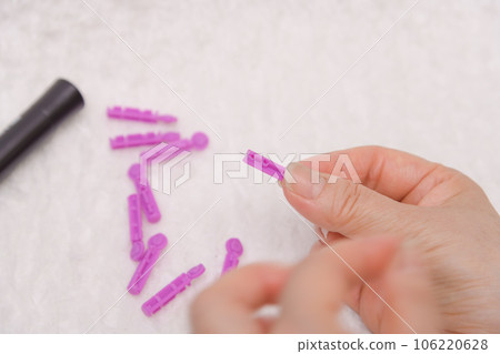 [Diabetes blood sugar level measurement needle] 106220628