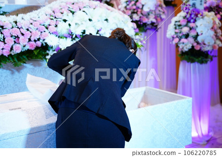 儀式女士為開幕式做準備 儀式女士為開幕式做準備 106220785
