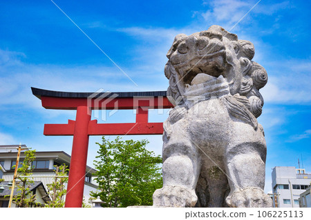 鶴岡八幡宮第二鳥居和小犬門（神奈川縣鎌倉市） 106225113