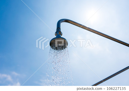 outdoor pool shower 106227135