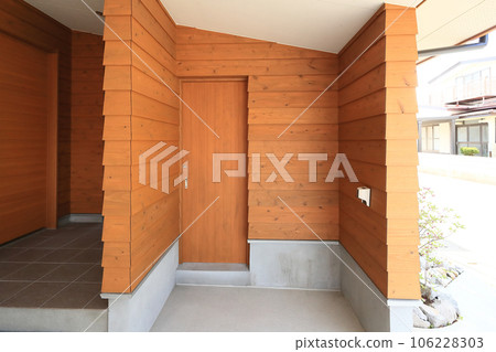 Storage image next to the stylish entrance Storage image next to the stylish entrance 106228303