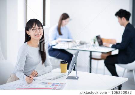 Architect, interior designer, desk work 106230982