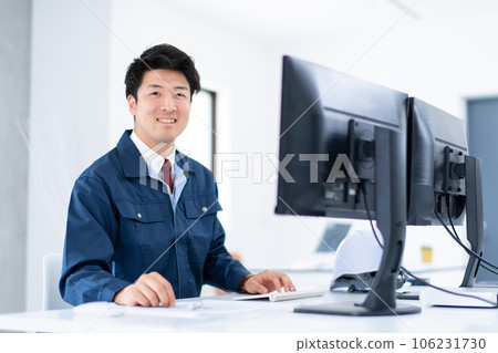 Construction management and desk work 106231730