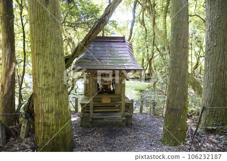 Maruike-sama's place of worship: the worship hall, Shasou 106232187