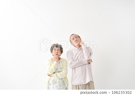 Senior couple Worried Anxiety Senior couple Worried Anxiety 106235302