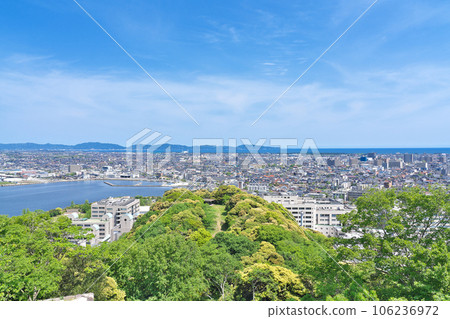 [從米子城眺望米子市] 鳥取縣米子市久米町 106236972