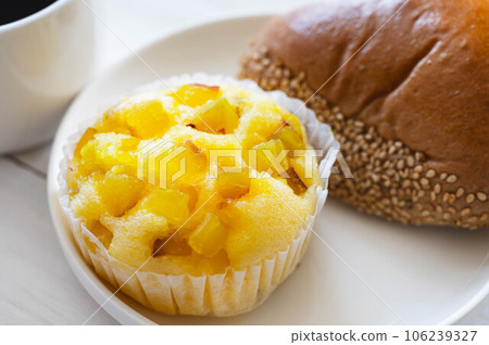 Japanese chestnut and sweet potato bread Japanese chestnut and sweet potato bread 106239327
