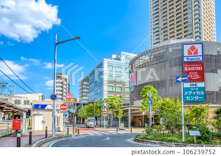 千葉縣市川市的街景 京成八幡站 106239752