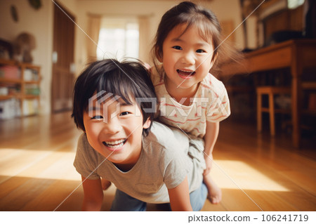 幸福的兄弟姐妹肖像 106241719