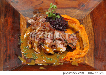 Roasted Pork Wooden Plate Roasted Pork Wooden Plate 106242128