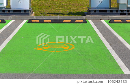 Green Parking Place 106242583