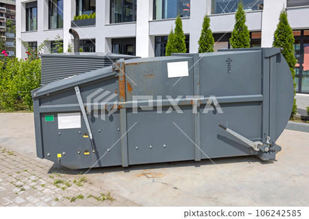 Mobile Press Container Compactor Mobile Press Container Compactor 106242585