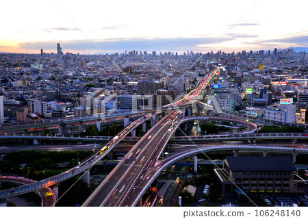 《Osaka Prefecture》Urban transportation network Evening view of Higashi-Osaka Junction 106248140