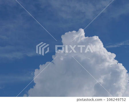 Midsummer cumulonimbus perming photo material Midsummer cumulonimbus perming photo material 106249752