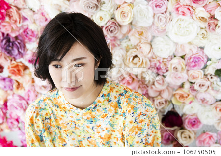 Young lady's portrait Young lady's portrait 106250505