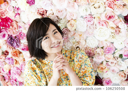 Young lady's portrait 106250508