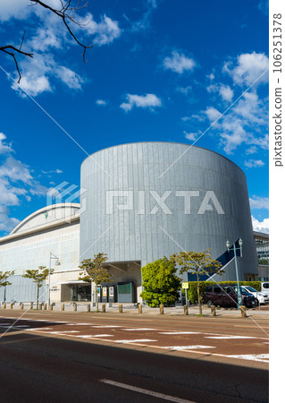 Cultural facilities in front of Hokuriku Shinkansen Komatsu Station｜Kabuki to revitalize town｜Urara｜Komatsu City, Ishikawa Prefecture 106251378