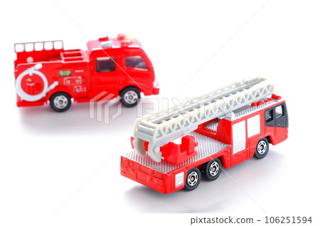 Fire trucks (ladder truck and pump truck) dispatched after a fire breaks out Fire trucks (ladder truck and pump truck) dispatched after a fire breaks out 106251594