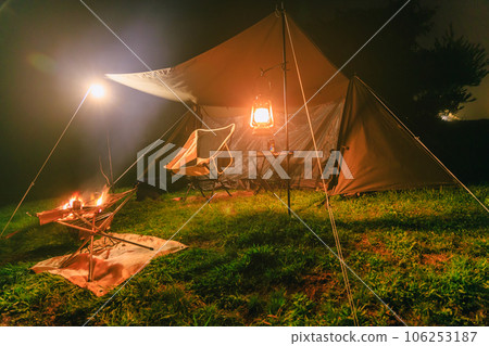 營地的篝火晚會 106253187