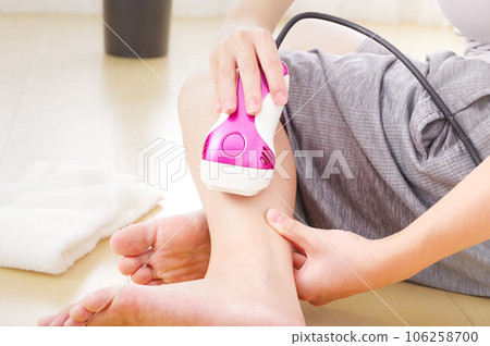 女人用激光脫毛器脫毛 女人用激光脫毛器脫毛 106258700