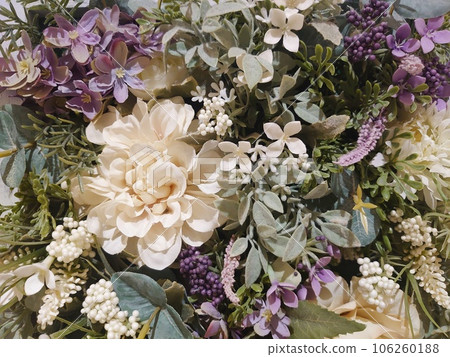 Copy space surrounded by flowers Copy space surrounded by flowers 106260188