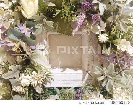 Copy space surrounded by flowers Copy space surrounded by flowers 106260190