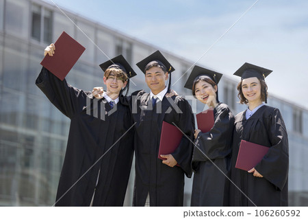 大學生畢業典禮形象 大學生畢業典禮形象 106260592