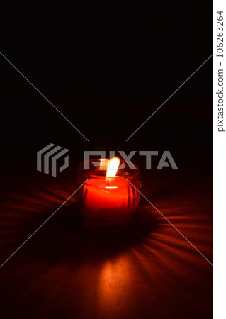 蠟燭火焰光 蠟燭火焰光 106263264