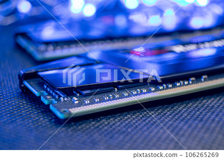 DDR4 DRAM computer memory hardware chipset in blue 106265269