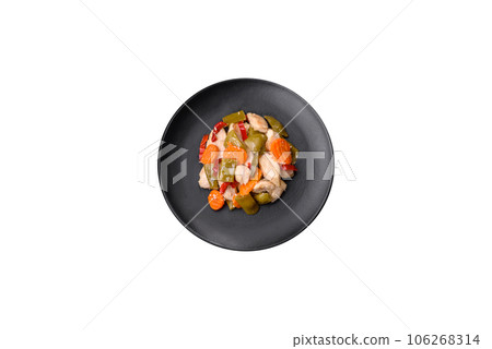 Delicious chicken slices and steamed vegetables carrots, broccoli, asparagus beans 106268314