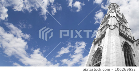 Great gothic church of Saint Germain l Auxerrois (against the background of sky with clouds), Paris, France Great gothic church of Saint Germain l Auxerrois (against the background of sky with clouds), Paris, France 106269652