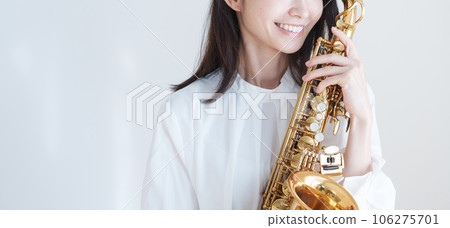 薩克斯管的女人 薩克斯管的女人 106275701