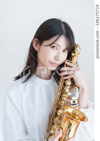 薩克斯管的女人 薩克斯管的女人 106275714