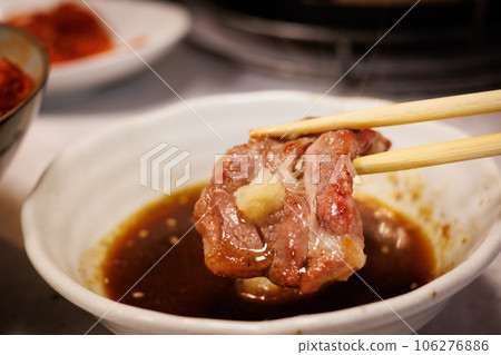 烤生羊肉 106276886