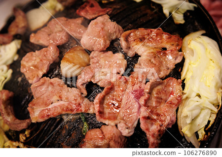 Bake raw lamb in a Genghis Khan pot Bake raw lamb in a Genghis Khan pot 106276890