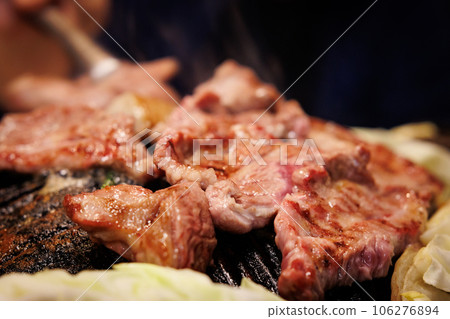 Bake raw lamb in a Genghis Khan pot Bake raw lamb in a Genghis Khan pot 106276894