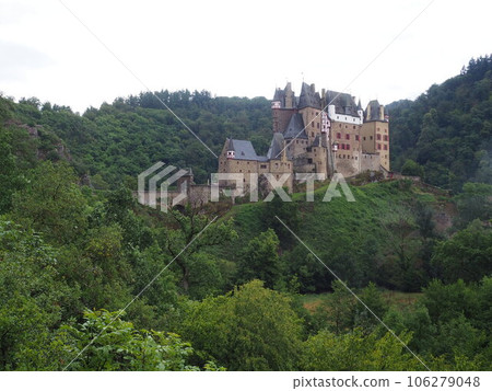 Schloss Eltz 德國 2023 年夏季明天早上 Schloss Eltz 德國 2023 年夏季明天早上 106279048