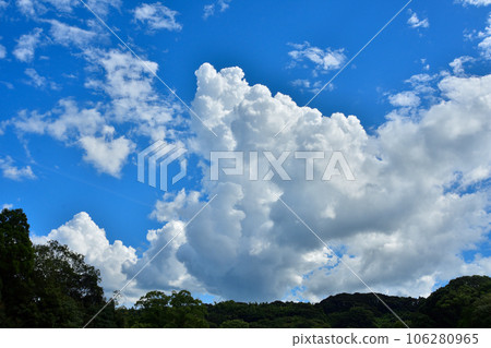 里山和夏日的天空 106280965