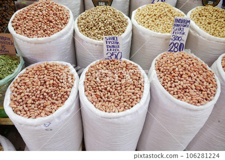 pistachios nuts selling at the market 106281224