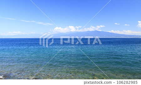 從戶田看到的駿河灣和富士山 106282985