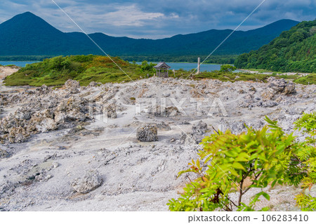 (Aomori Prefecture) Desolate promenade of Osorezan Bodaiji Temple in summer 106283410