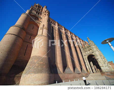 Albi Cathedral in early September (France) 106284171