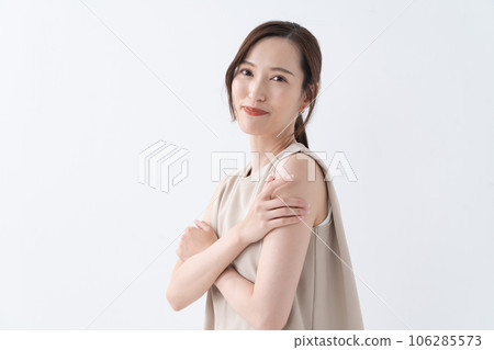 Female portrait Female portrait 106285573